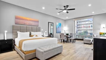 Junior Suite, 1 King Bed, Non Smoking, Jetted Tub (Living Room) | In-room safe, desk, laptop workspace, blackout curtains
