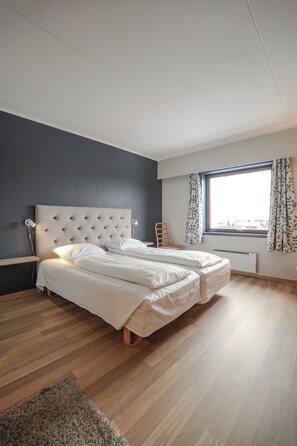 1 dormitorio, colchones con acolchado adicional, caja fuerte