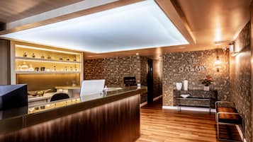 Sauna, steam room, body treatments, aromatherapy, hot stone massages