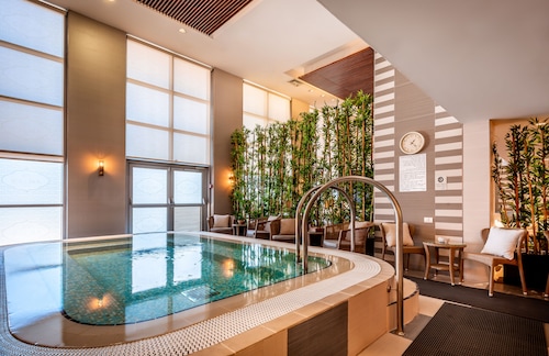 Kfar Maccabiah Hotel and Suites