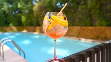 Outdoor pool, sun loungers