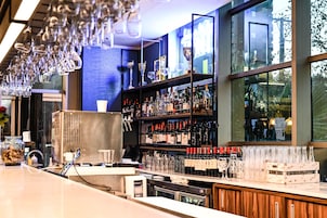 Bar (en la propiedad)