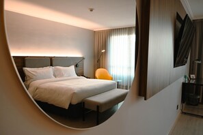 Superior Room, 1 King Bed, Executive Level - Novotel Santiago Las Condes (Santiago)