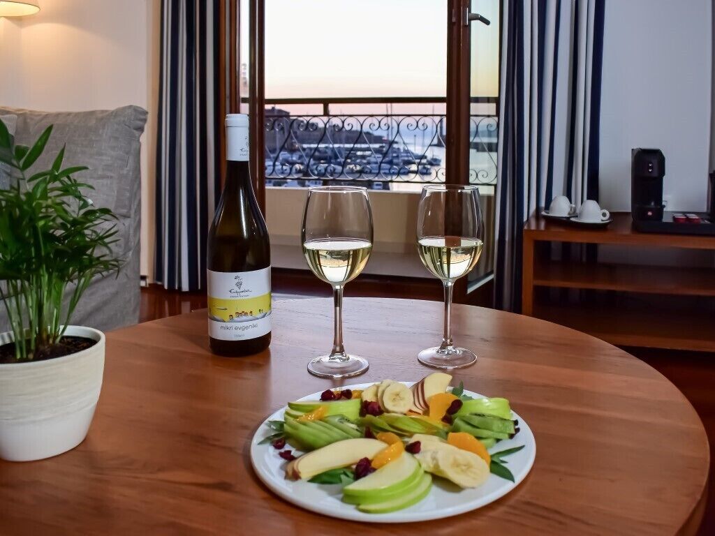 Superior Suite, Sea View | Premium bedding, minibar, in-room safe, desk