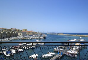 Pemandangan pantai/laut
