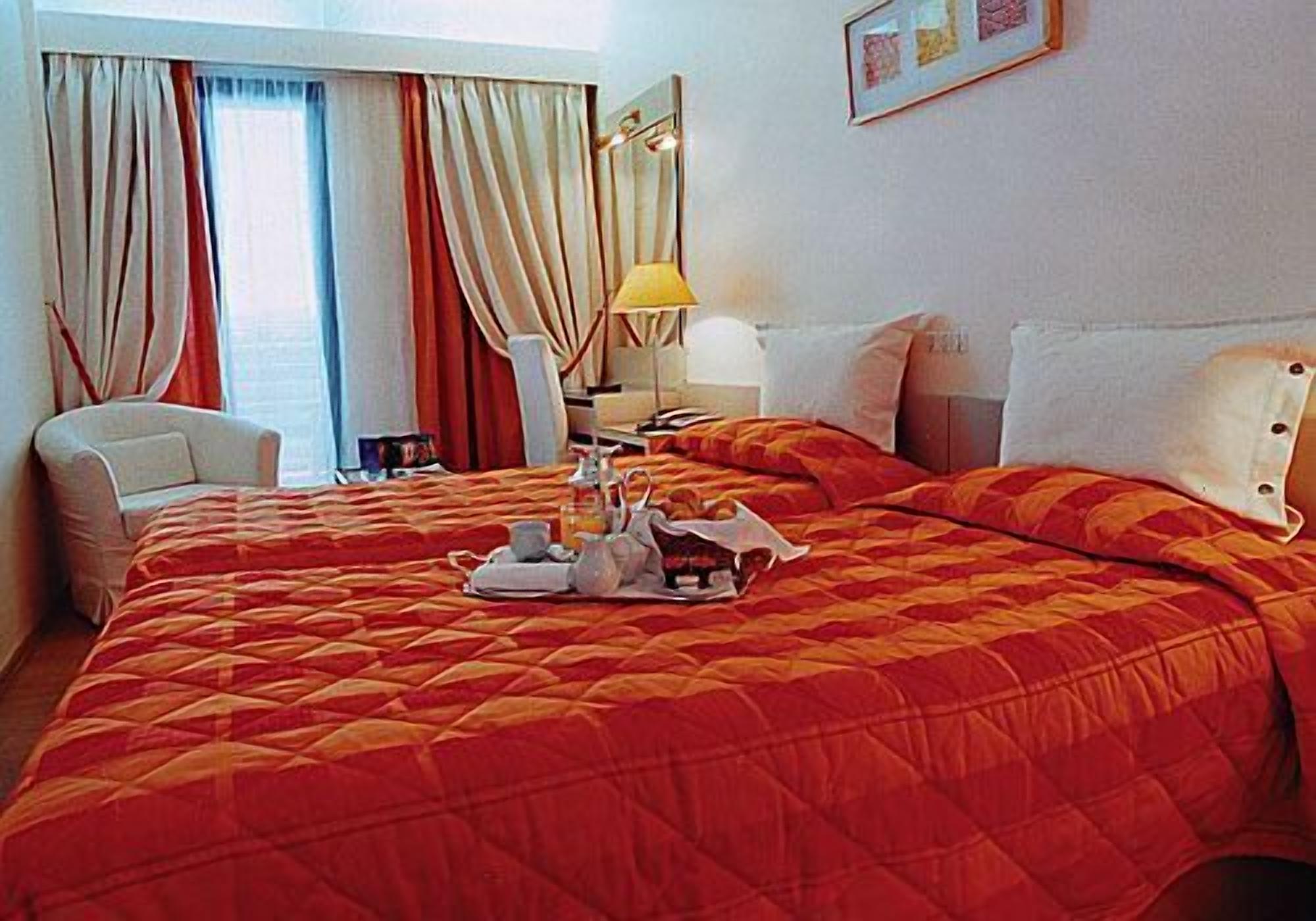 Photo - The Park Hotel Piraeus