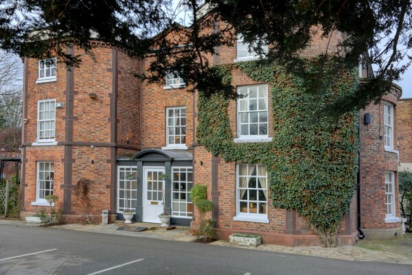 Rossett Hall Hotel - Wrexham