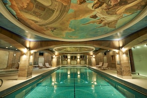 2 piscinas techadas