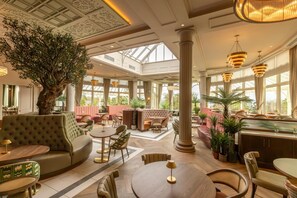 6 restauranter; serverer frokost