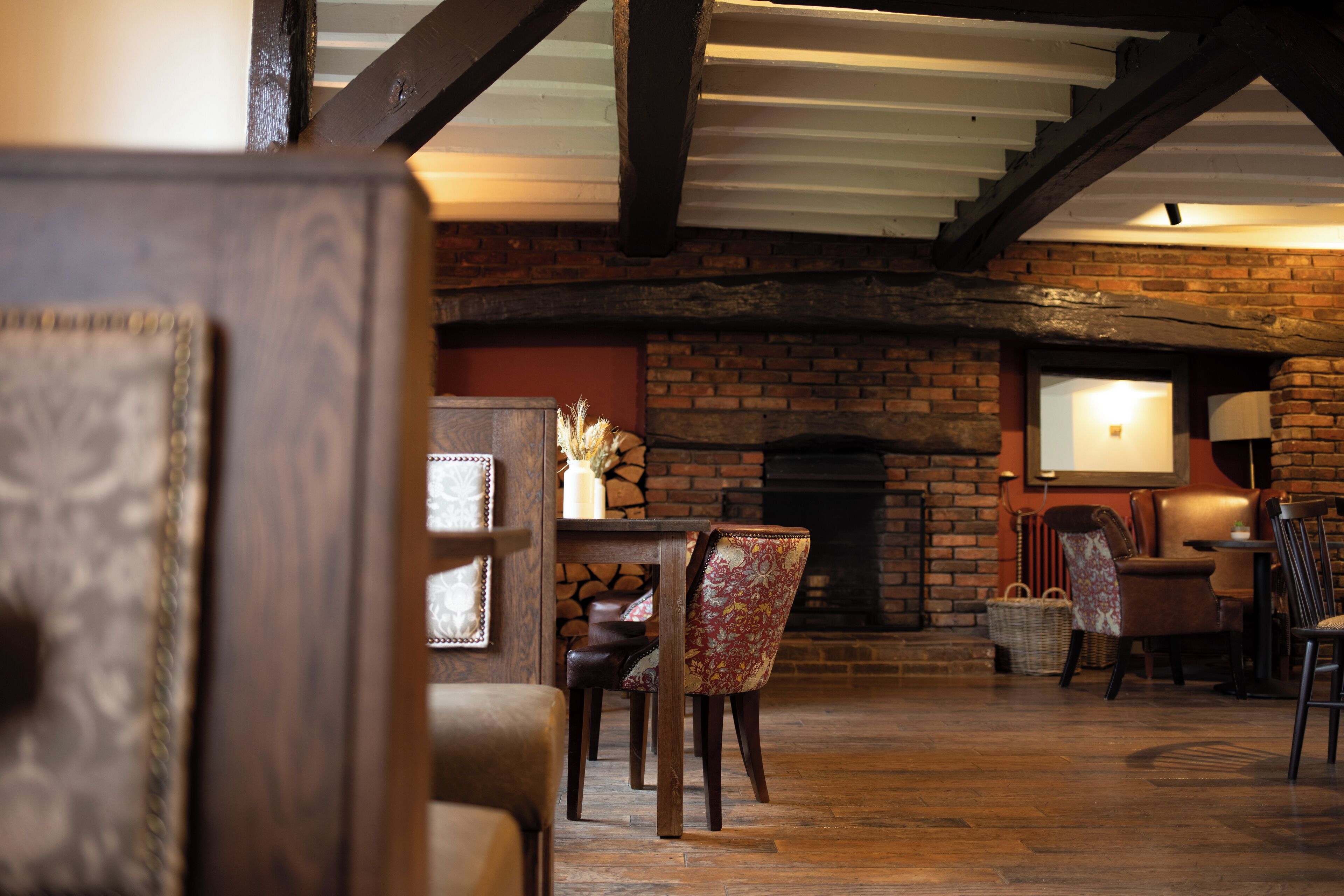 breakfast and dinner served, british cuisine