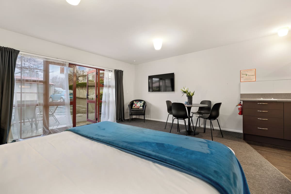 Suite familiare, 1 camera da letto | 2 camere, ferro/asse da stiro, culle/letti per bambini (a pagamento)