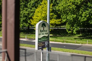 Double Room, 1 Bedroom | Park view