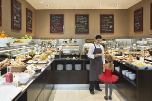 Free daily buffet breakfast - The Harmonie Vienna, BW Premier Collection (Vienna)