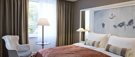 Classic Room, 1 Double Bed | Premium bedding, down comforters, pillowtop beds, minibar