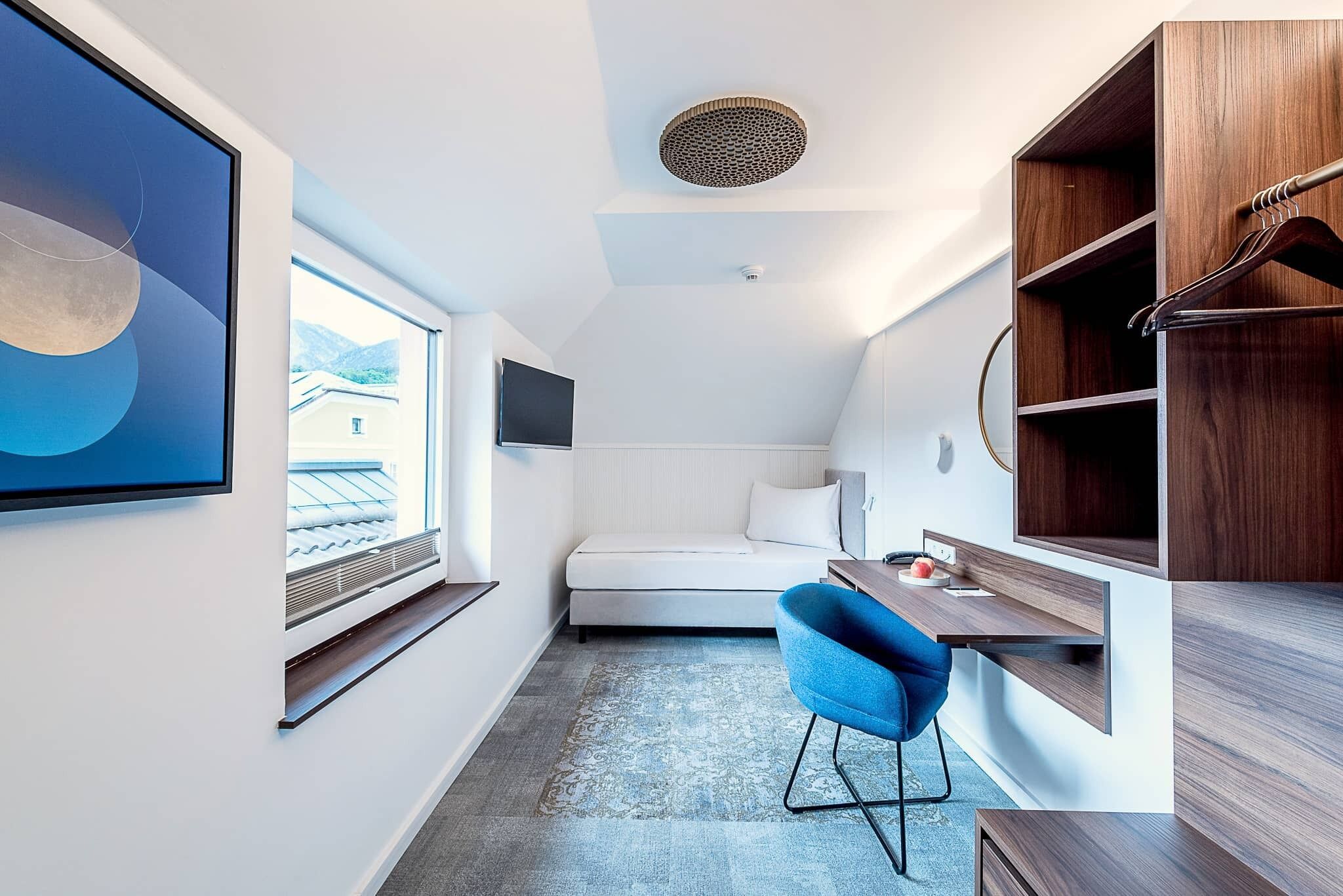 single room | hypo-allergenic bedding, in-room safe, individually furnished, desk