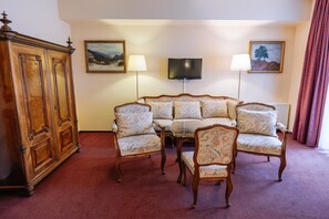 Junior Room | Living area