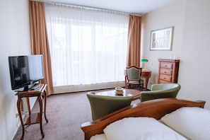 Panoramic Room, Lanai, City View | 1 bedroom, free WiFi, bed sheets