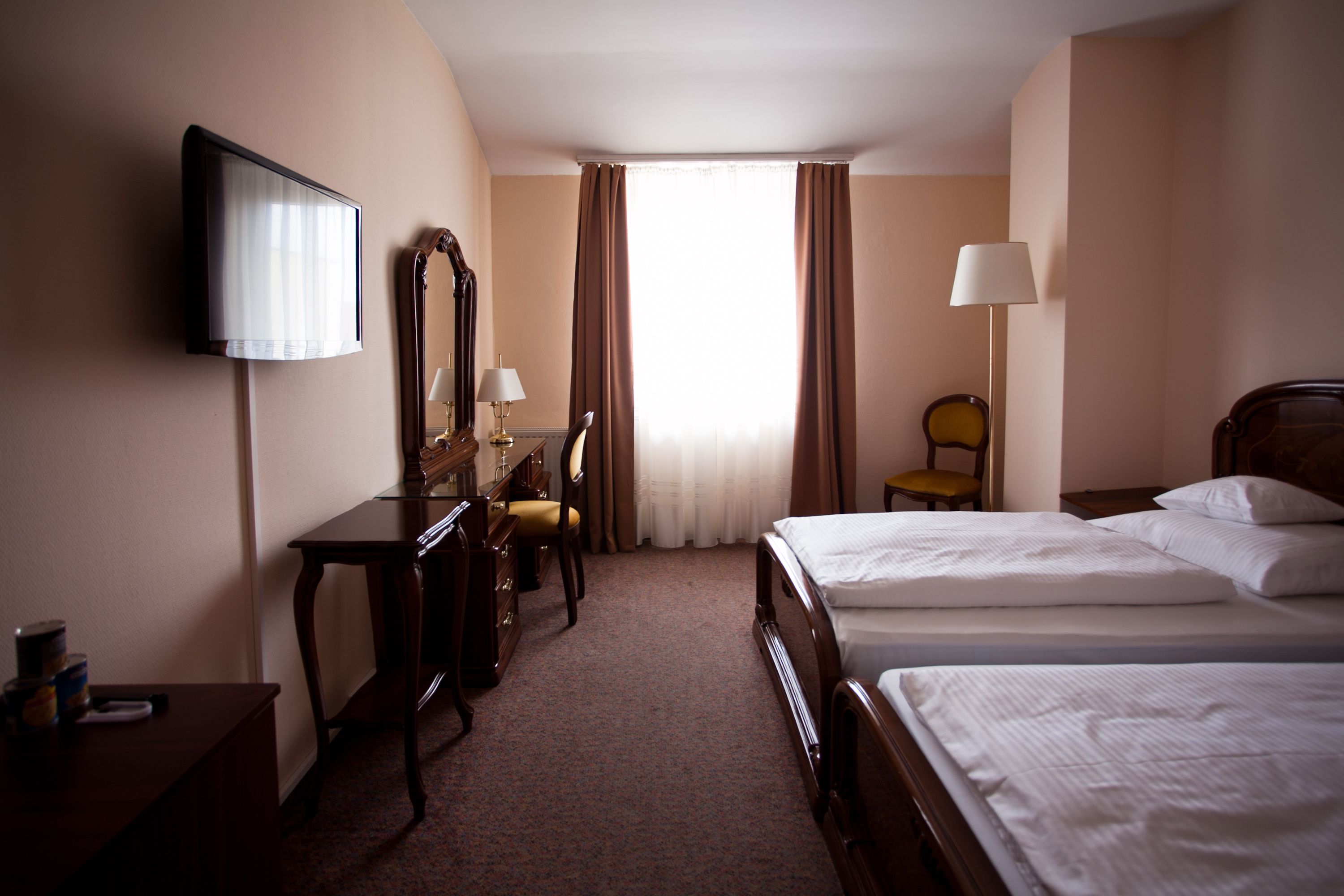 business twin room with air-conditioning | free wifi, bed sheets