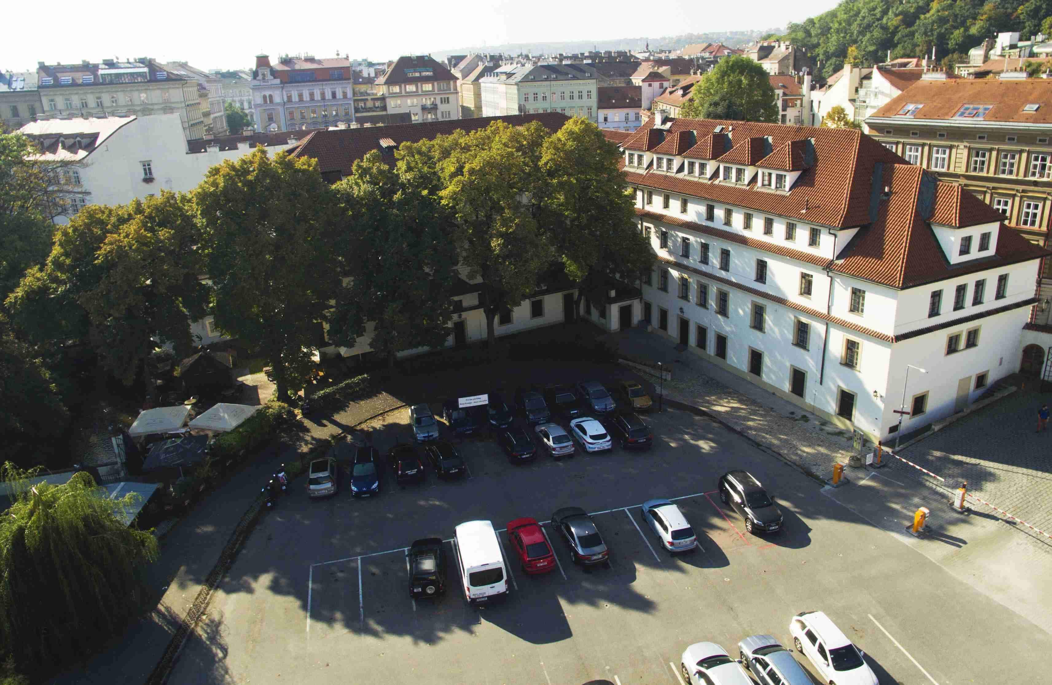 self-parking (surcharge) 750 per day