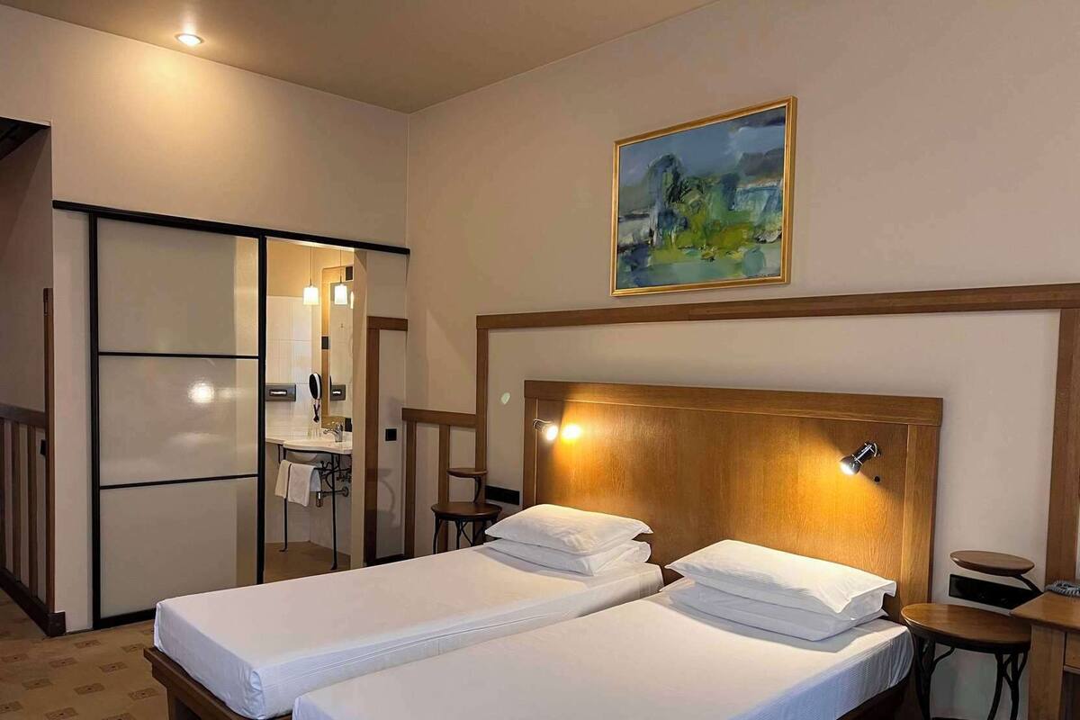 Minibar, in-room safe, desk, soundproofing