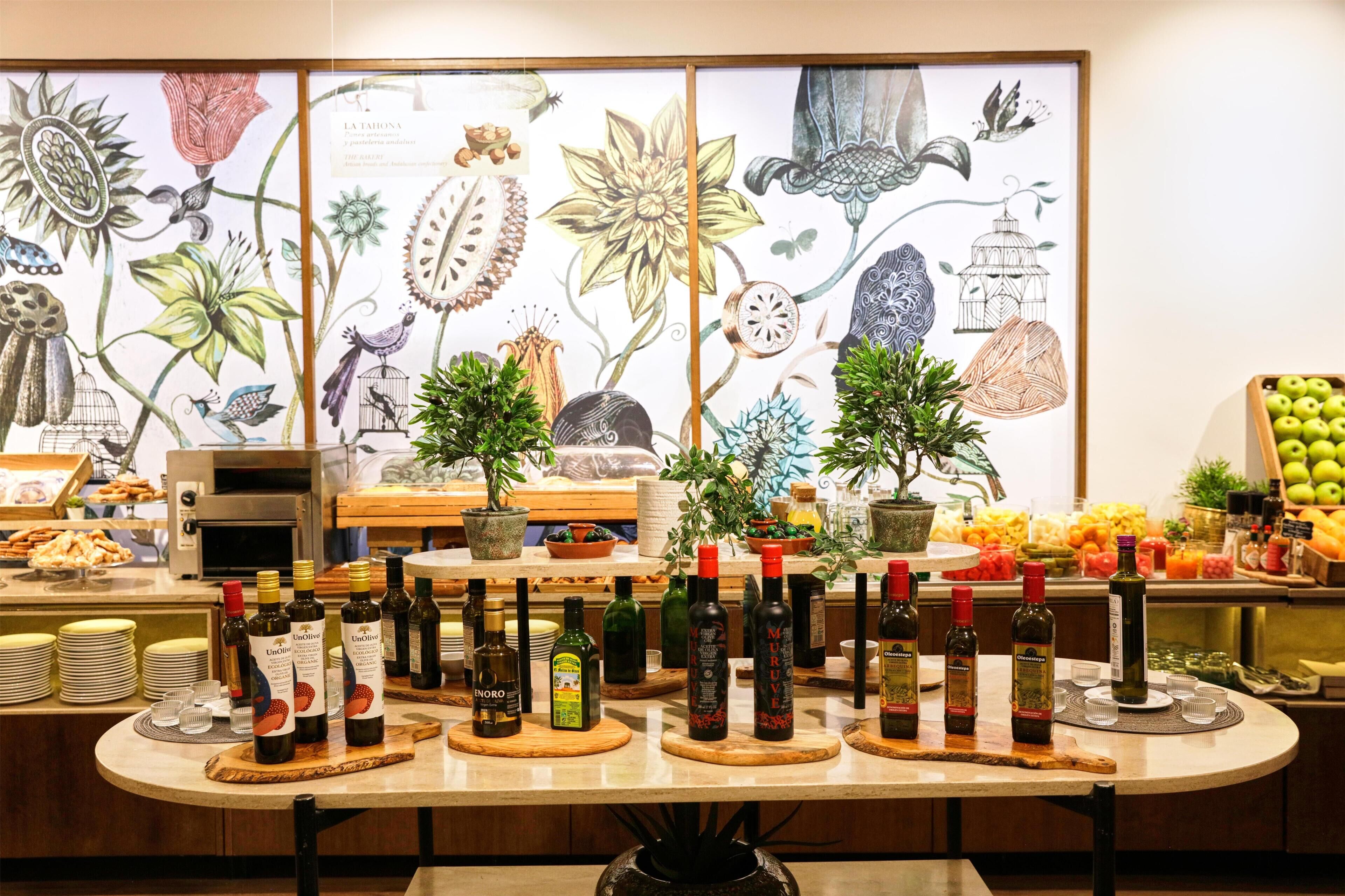 Tägliches Frühstücksbuffet (24 EUR pro Person)