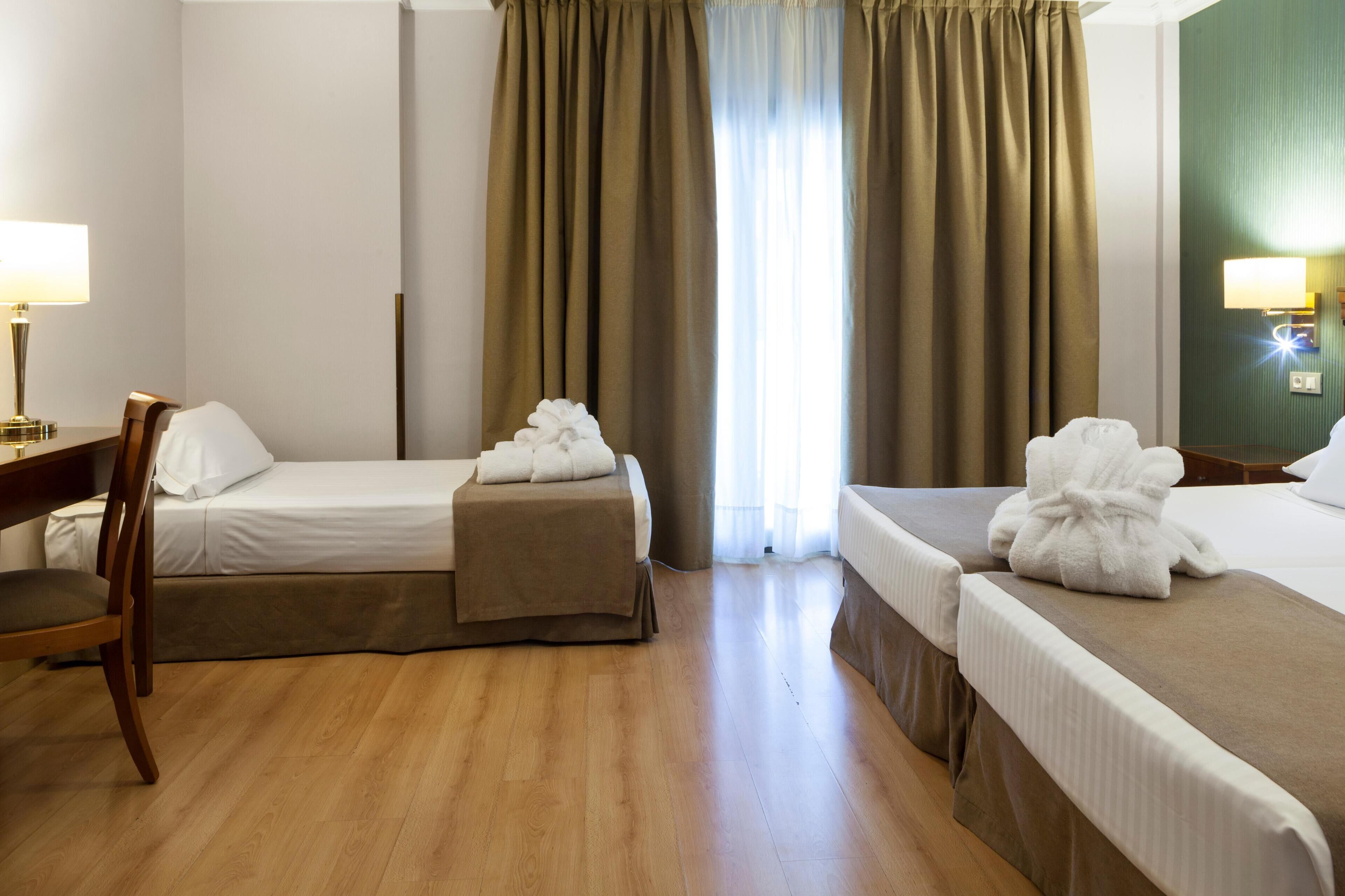 Zweibettzimmer (with extra bed)