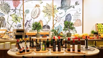 Tägliches Frühstücksbuffet gegen Gebühr