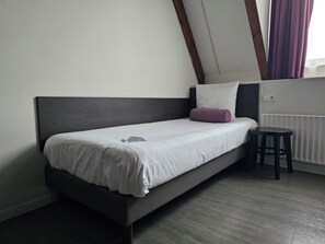 Economy Single Room