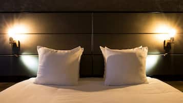 Premium bedding, in-room safe, desk, laptop workspace