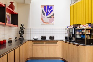 Daily buffet breakfast (EUR 18.50 per person)