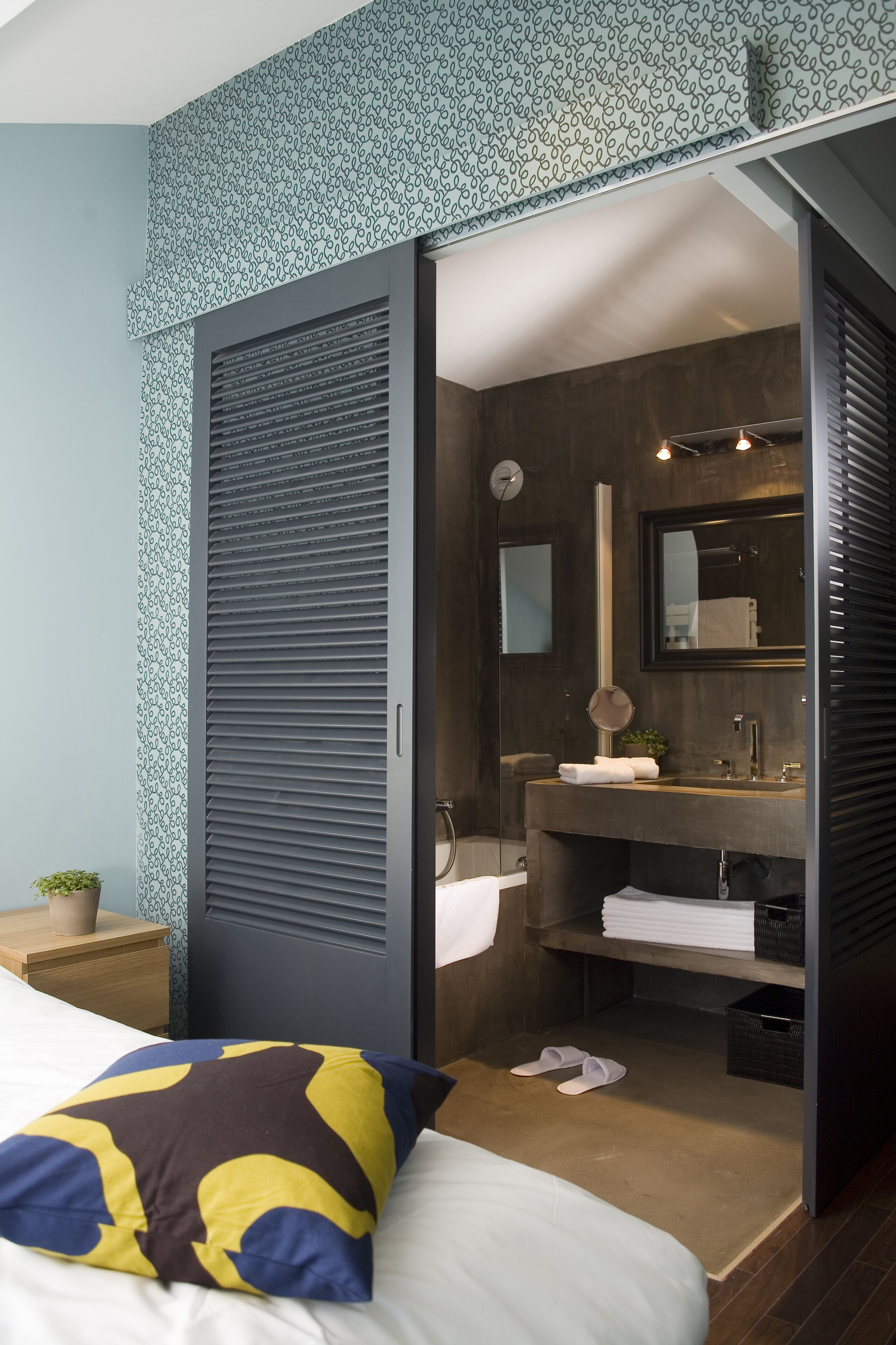 superior double room | in-room safe, desk, soundproofing, free cots/infant beds