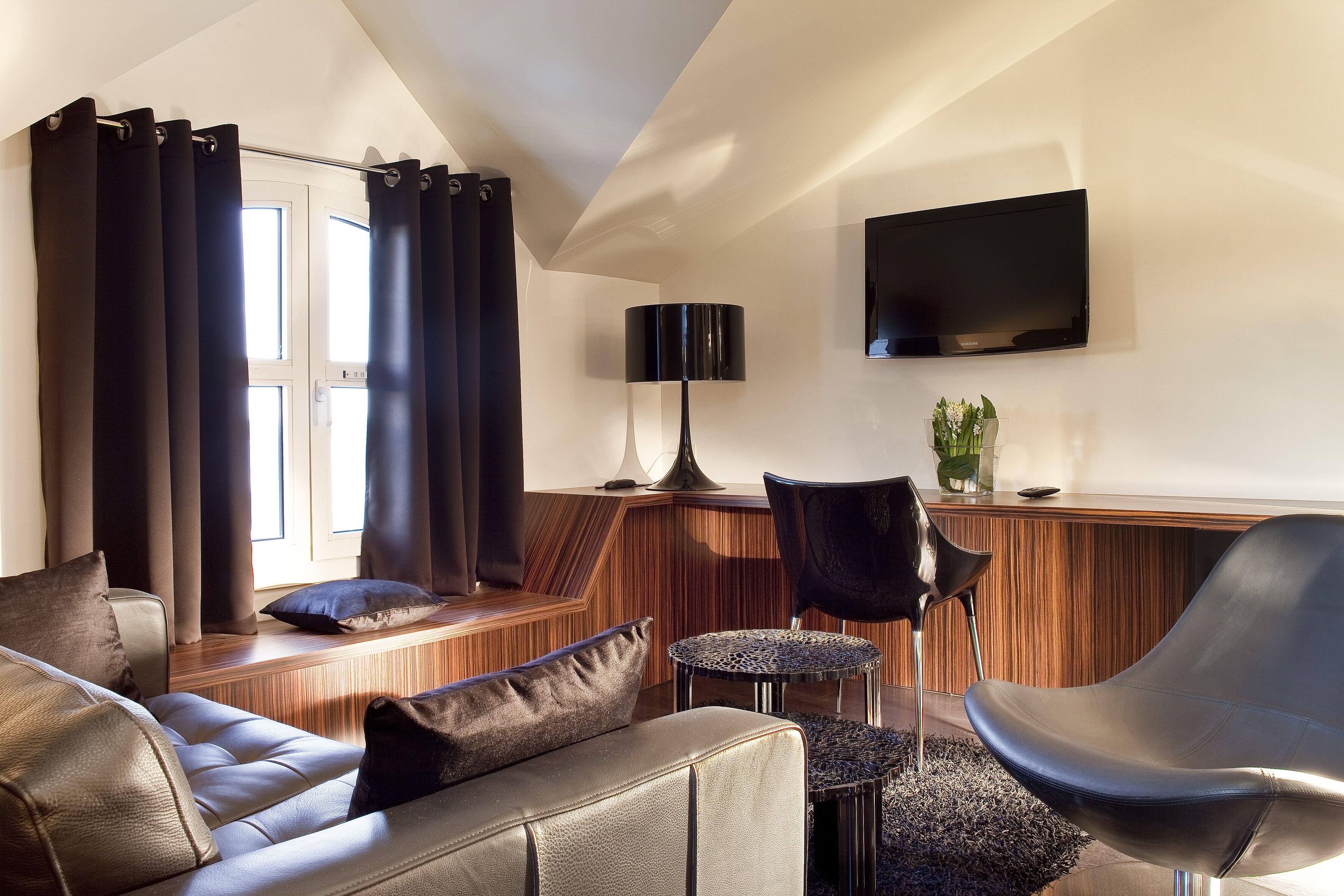 superior suite | in-room safe, desk, soundproofing, free cots/infant beds