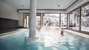 Indoor pool, pool loungers