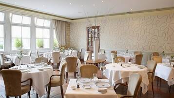 Lunch and dinner served, French cuisine