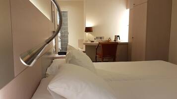 Minibar, in-room safe, iron/ironing board, free cribs/infant beds