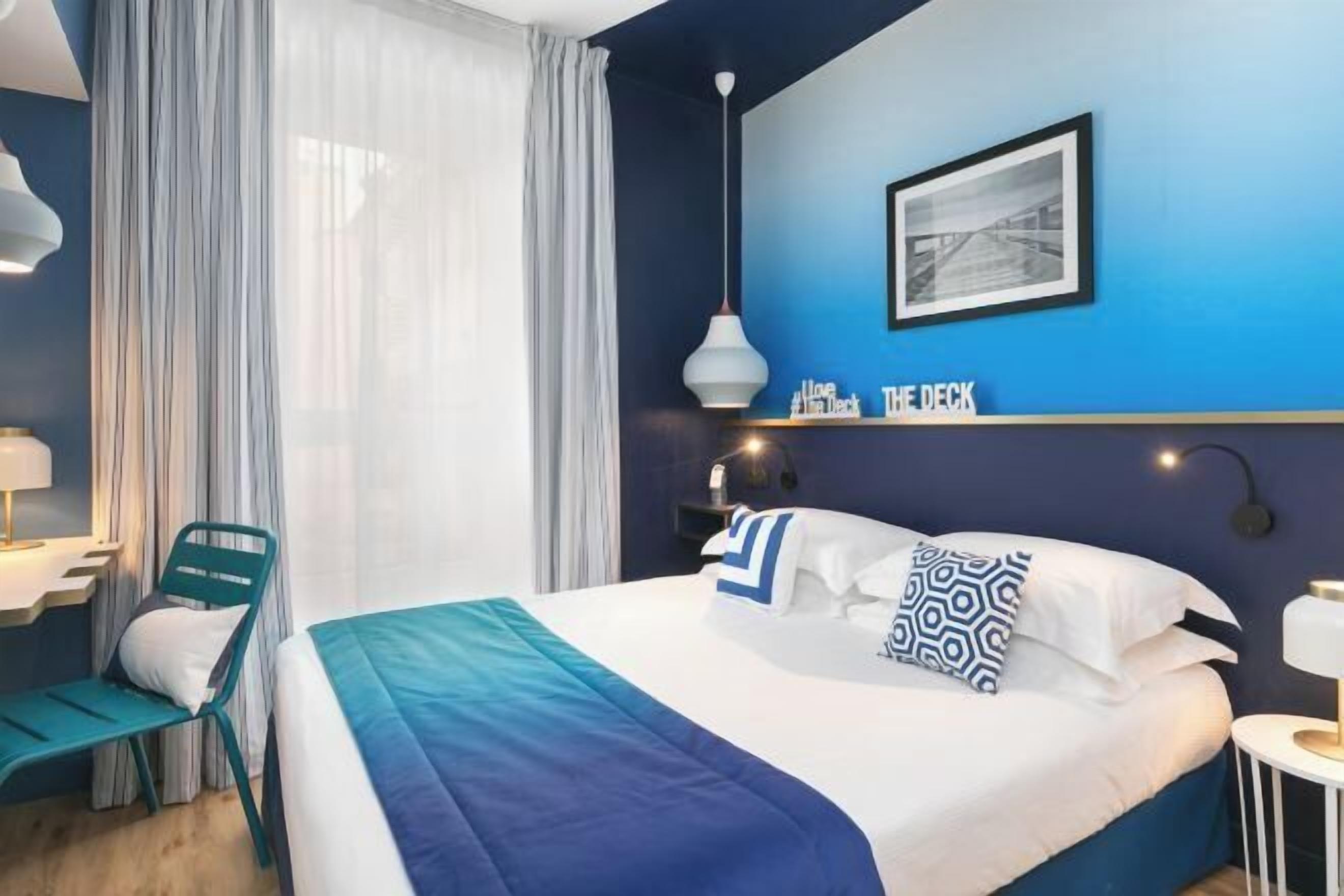 In-room safe, desk, blackout curtains, soundproofing