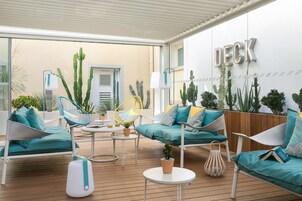 Sala de estar en el lobby