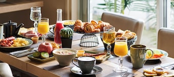 Hotel Charlemagne By HappyCulture