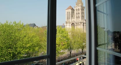 HÎtel Cathédrale, Lisieux