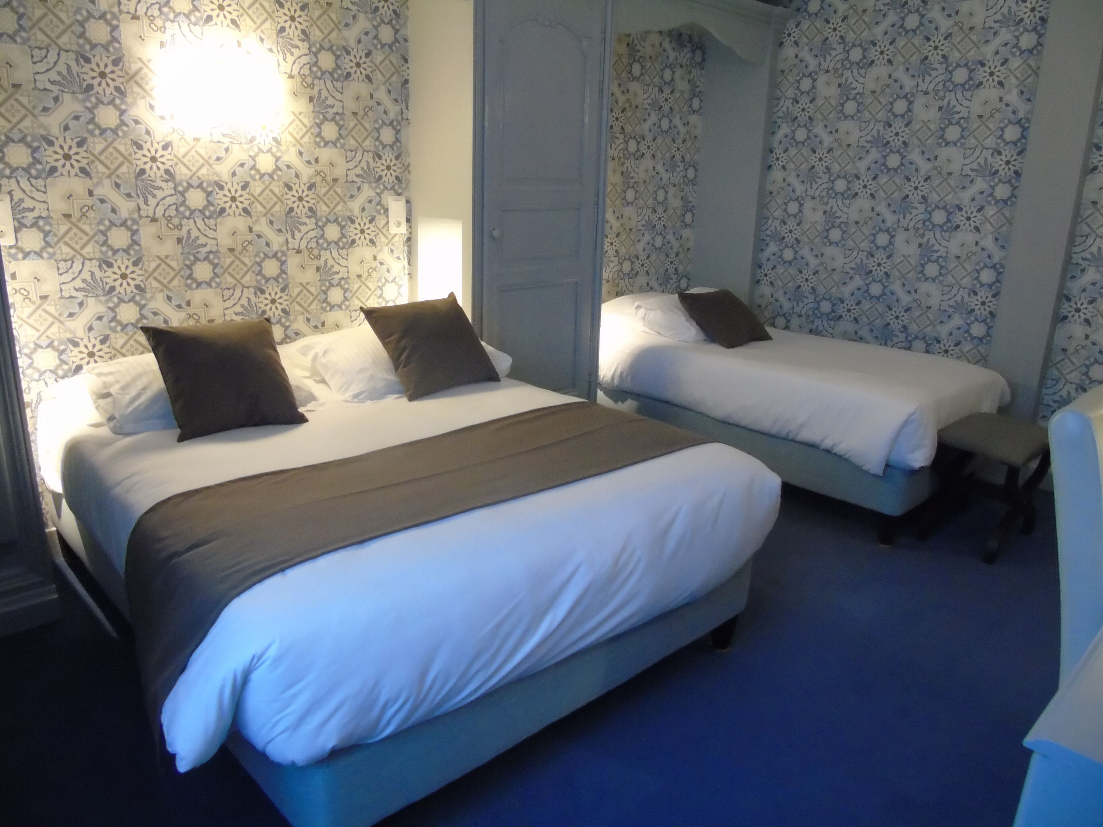 in-room safe, desk, soundproofing, cots/infant beds