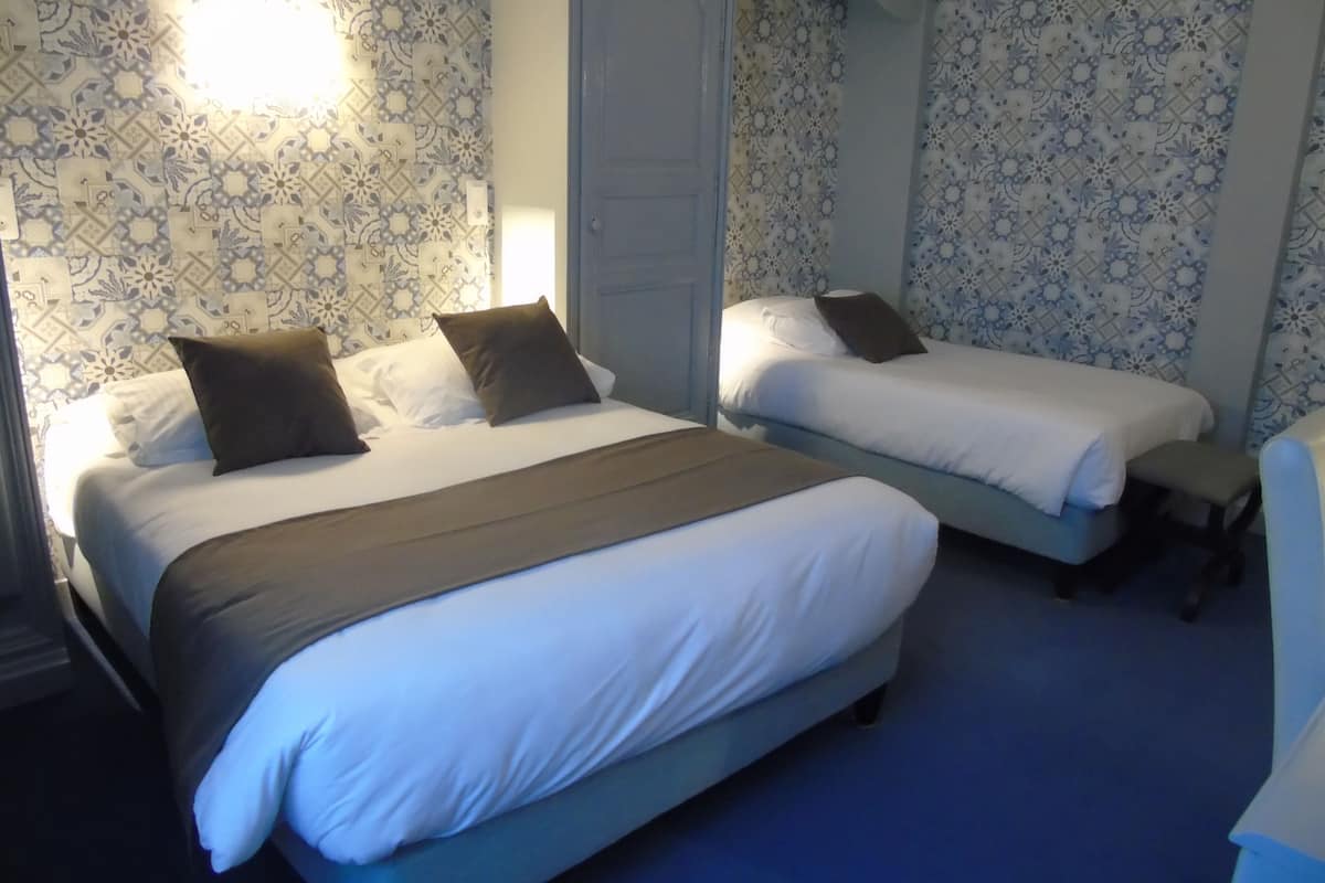 in-room safe, desk, soundproofing, cots/infant beds