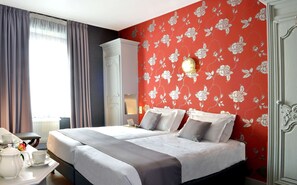 Comfort Room, 1 King Bed, Bathtub (Twin bed on request) - Best Western Hotel Montgomery (Pontorson)