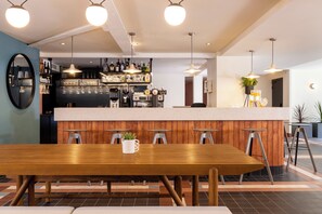 Lobby - Best Western Plus Hotel Cargo (Dunkirk)