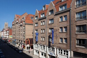 View from property - Best Western Plus Hotel Cargo (Dunkirk)