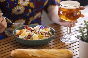Bar-cafetería