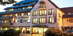 Front of property - Parkhotel Wittekindshof Dortmund (Dortmund)