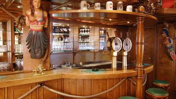 Bar (in der Unterkunft)