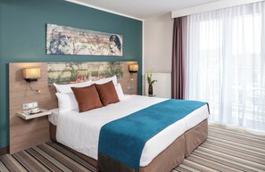 Minibar, in-room safe, desk, soundproofing