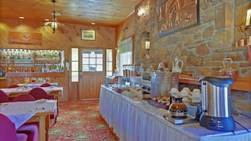 Petit déjeuner préparé sur commande servi tous les jours en supplément