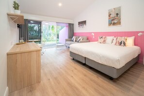 King Terrace Room | Iron/ironing board, free WiFi, bed sheets - The Cubana Resort Nambucca Heads (Nambucca Heads)